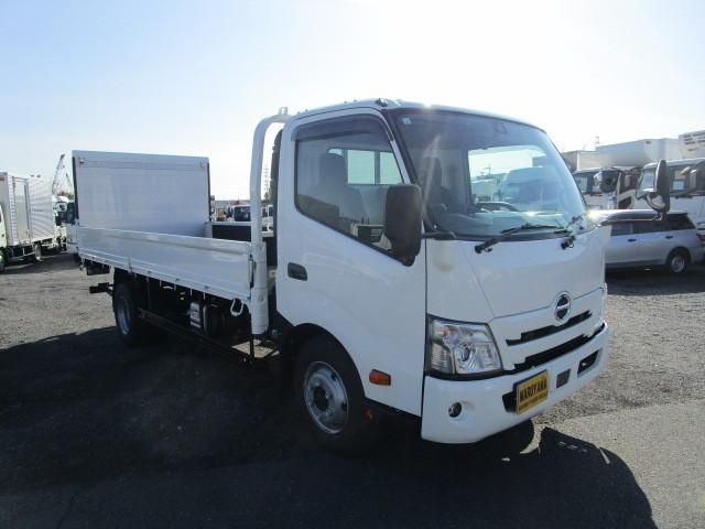 Hino DUTRO 2024-02 6274322-1