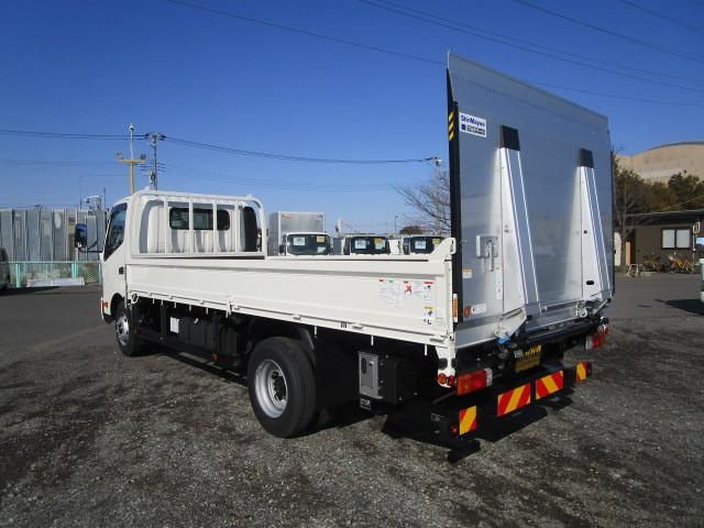 Hino DUTRO 2024-02 6274322-2