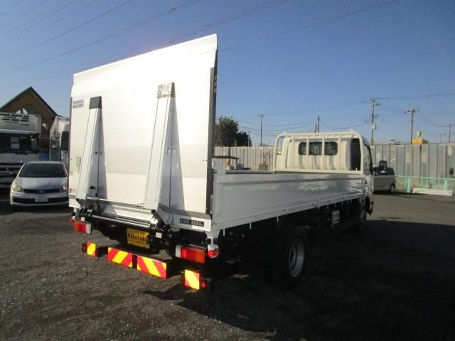 Hino DUTRO 2024-02 6274322-3