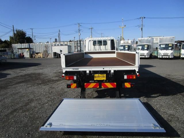 Hino DUTRO 2024-02 6274322-7