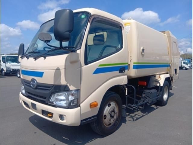 Hino DUTRO 2017-11 6274330-0