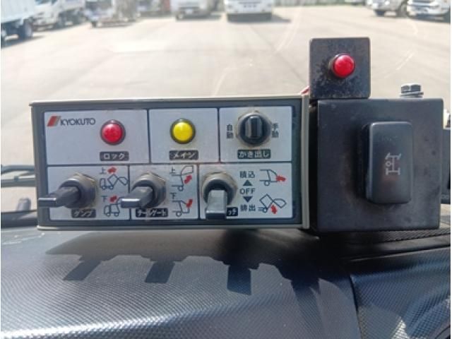 Hino DUTRO 2017-11 6274330-29