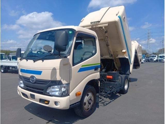 Hino DUTRO 2017-11 6274330-5