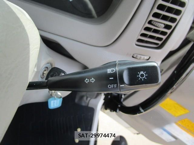 Hino DUTRO 2007-10 6303827-13