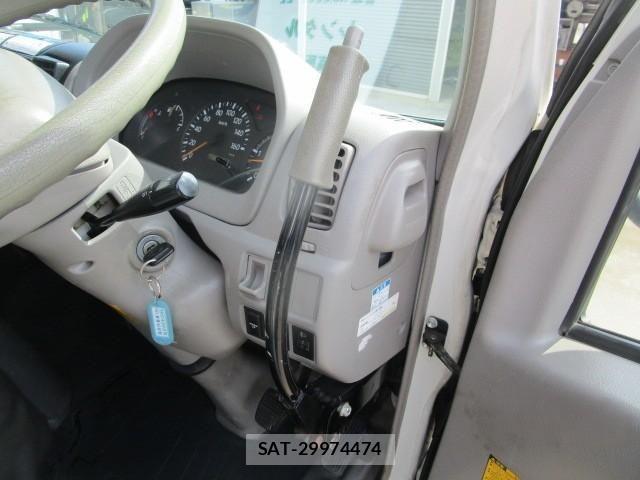 Hino DUTRO 2007-10 6303827-18