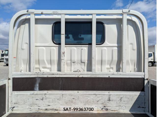 Hino DUTRO 2019-03 6303826-13