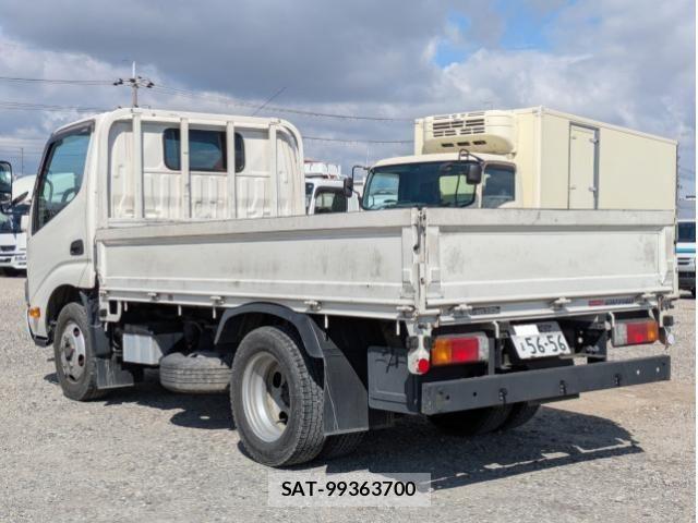 Hino DUTRO 2019-03 6303826-5