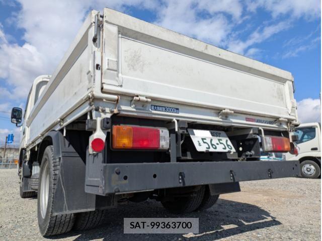Hino DUTRO 2019-03 6303826-6