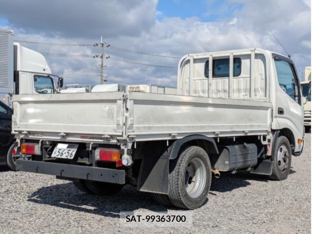 Hino DUTRO 2019-03 6303826-7