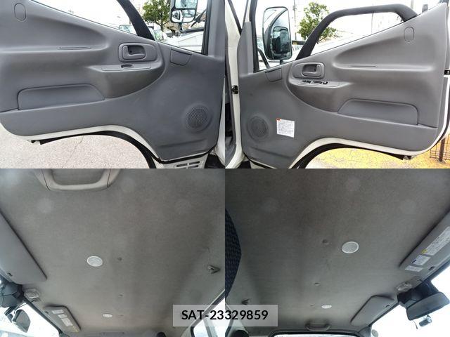 Hino DUTRO 2022-03 6303822-13