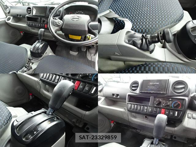 Hino DUTRO 2022-03 6303822-15