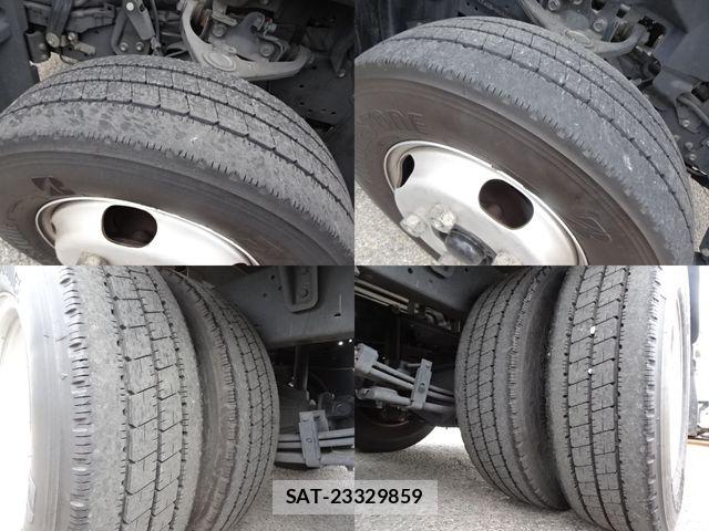 Hino DUTRO 2022-03 6303822-17