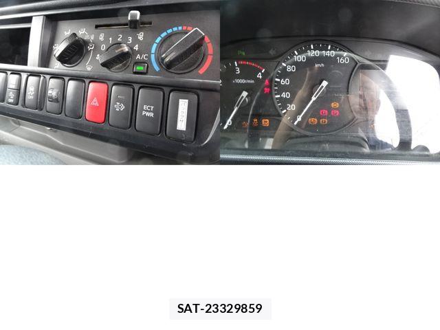 Hino DUTRO 2022-03 6303822-23