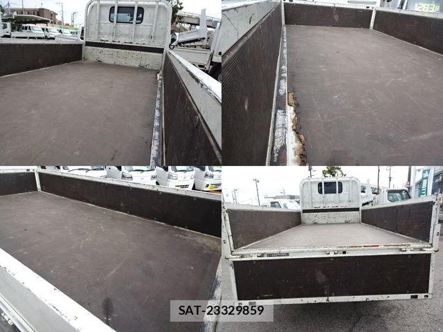Hino DUTRO 2022-03 6303822-4