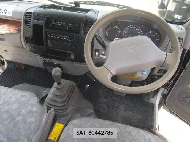 Hino DUTRO 2008-03 6497053-17