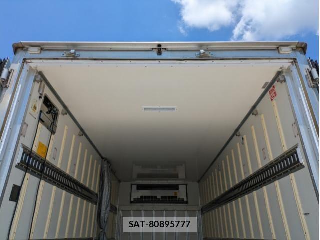 Hino DUTRO 2018-07 6497040-12