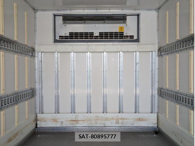 Hino DUTRO 2018-07 6497040-18