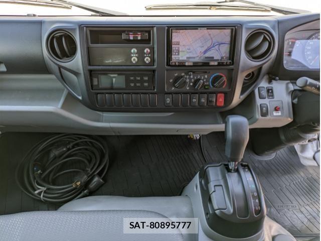 Hino DUTRO 2018-07 6497040-2