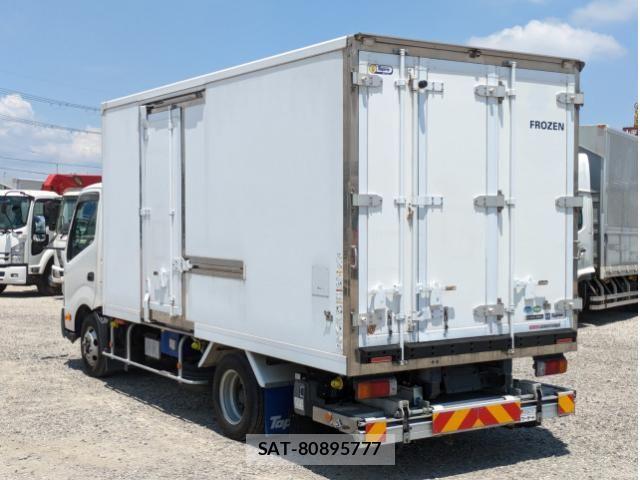 Hino DUTRO 2018-07 6497040-6