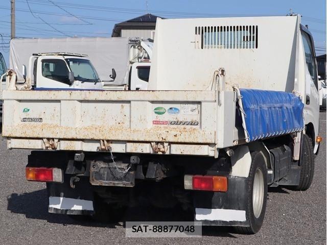 Hino DUTRO 2019-02 6525984-2