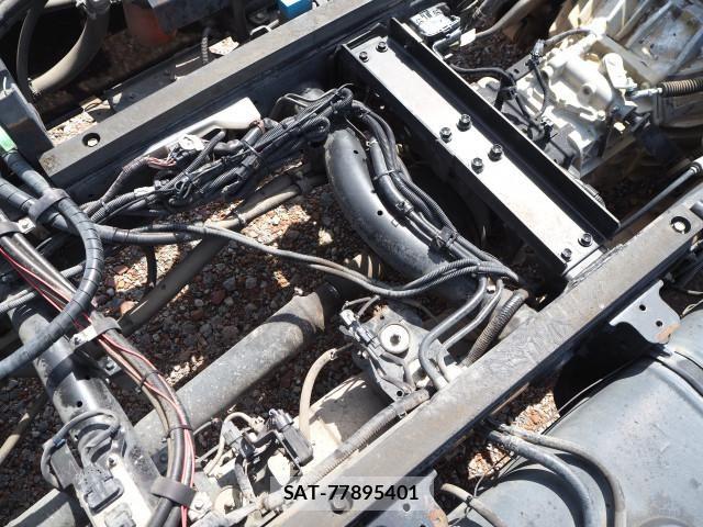 Hino DUTRO 2019-04 6525974-18