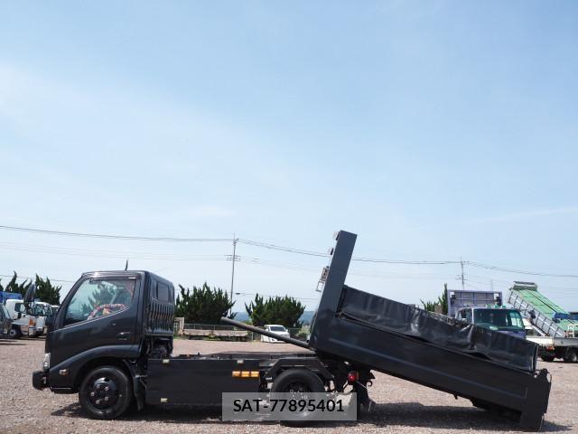 Hino DUTRO 2019-04 6525974-1