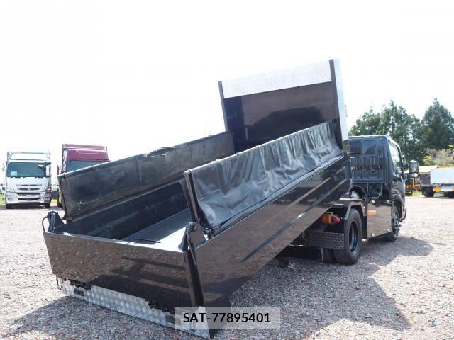 Hino DUTRO 2019-04 6525974-4