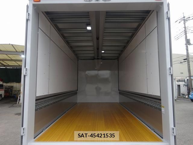 Hino DUTRO 2025-08 6525969-11