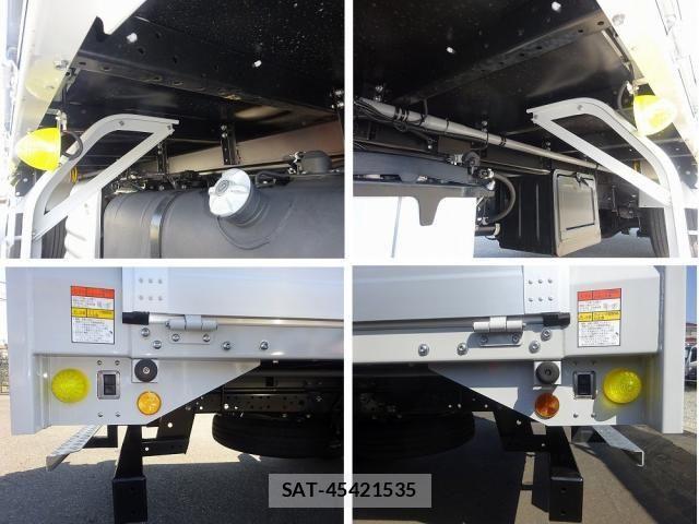 Hino DUTRO 2025-08 6525969-24