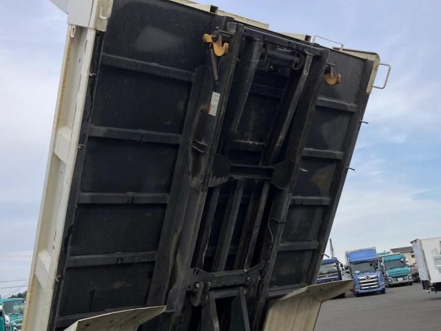 Hino DUTRO 2019-12 6530273-11