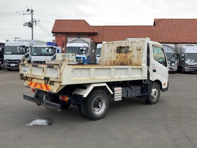 Hino DUTRO 2019-12 6530273-2
