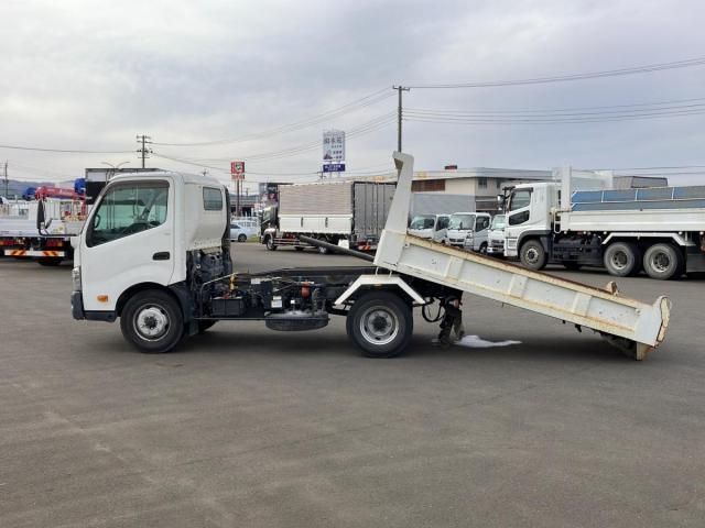 Hino DUTRO 2019-12 6530273-4