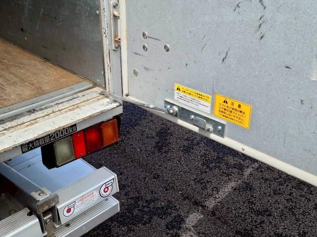 Hino DUTRO 2022-03 6530274-14