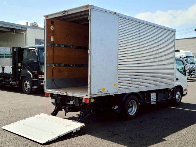 Hino DUTRO 2022-03 6530274-15