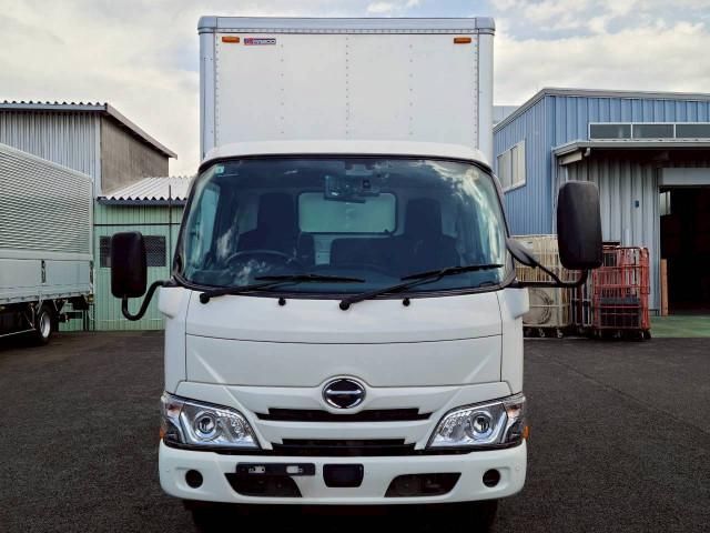 Hino DUTRO 2022-03 6530274-1