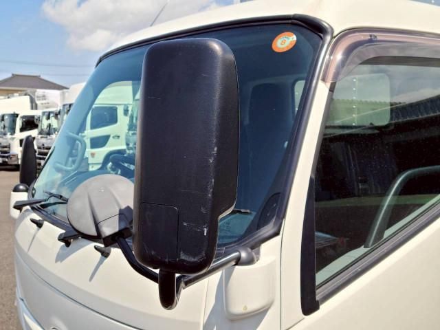Hino DUTRO 2022-03 6530274-22
