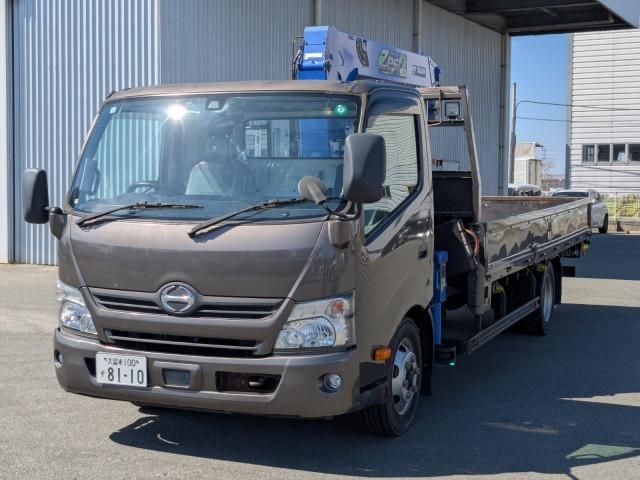 Hino DUTRO 2018-05 6596261-0