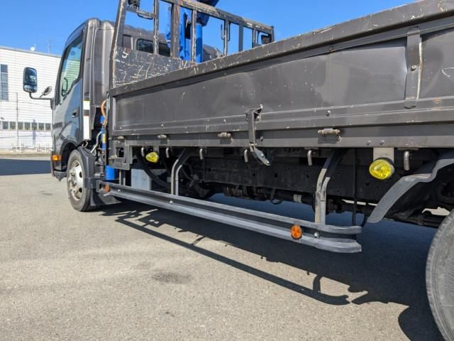 Hino DUTRO 2018-05 6596261-10