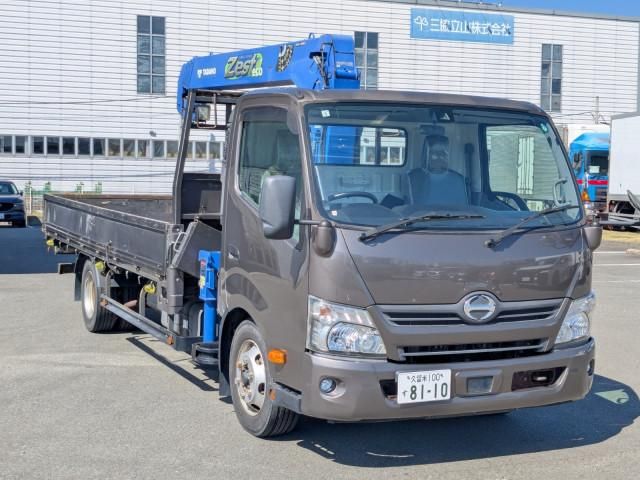Hino DUTRO 2018-05 6596261-1