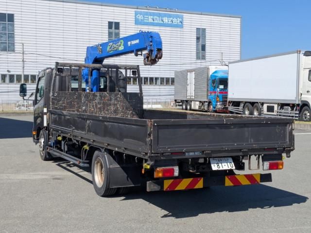 Hino DUTRO 2018-05 6596261-2