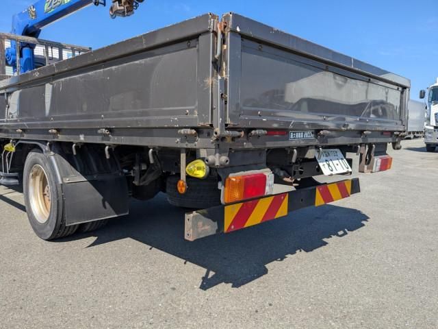 Hino DUTRO 2018-05 6596261-4