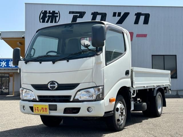 Hino DUTRO 2016-09 6596357-1