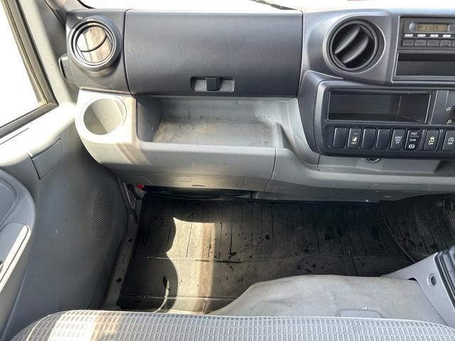 Hino DUTRO 2016-09 6596357-26