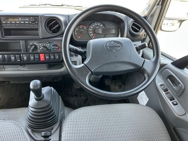 Hino DUTRO 2016-09 6596357-27