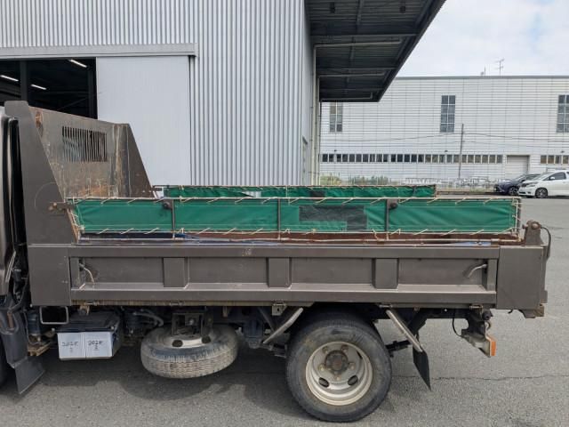 Hino DUTRO 2018-03 6596396-12