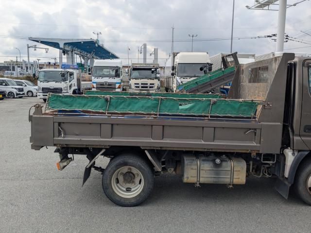 Hino DUTRO 2018-03 6596396-13