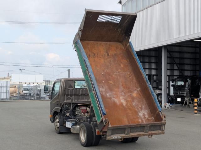 Hino DUTRO 2018-03 6596396-17