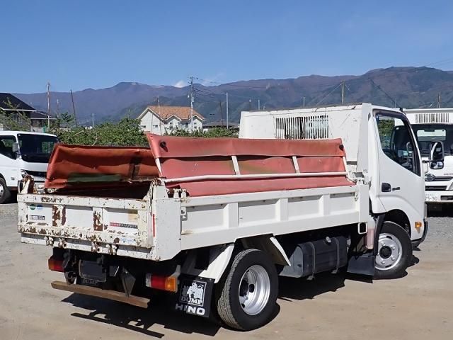 Hino DUTRO 2015-07 6596381-2