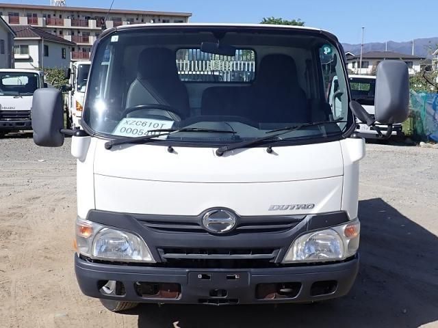 Hino DUTRO 2015-07 6596381-4