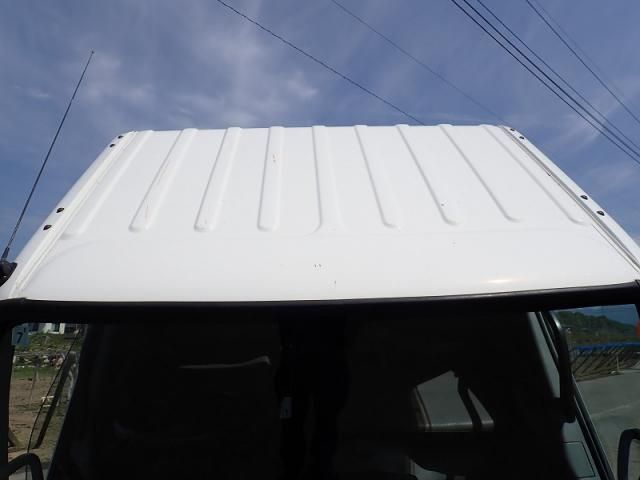 Hino DUTRO 2016-06 6596368-23